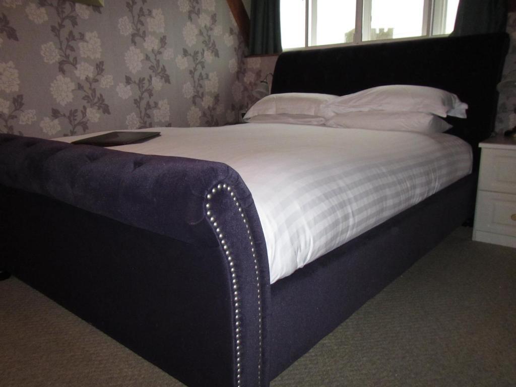 The Belfry At Yarcombe Bed & Breakfast Bilik gambar